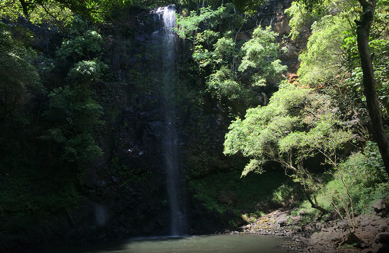 Uluwehi Falls